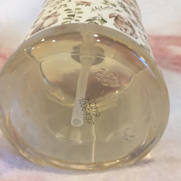 Warm Vanilla Easter Bunny Spring Designer Hand Soap Pump Colorant Free 26 oz NWT - Picture 8 of 12